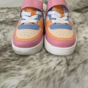 Brand New H&M Toddler Sneakers SIZE 9